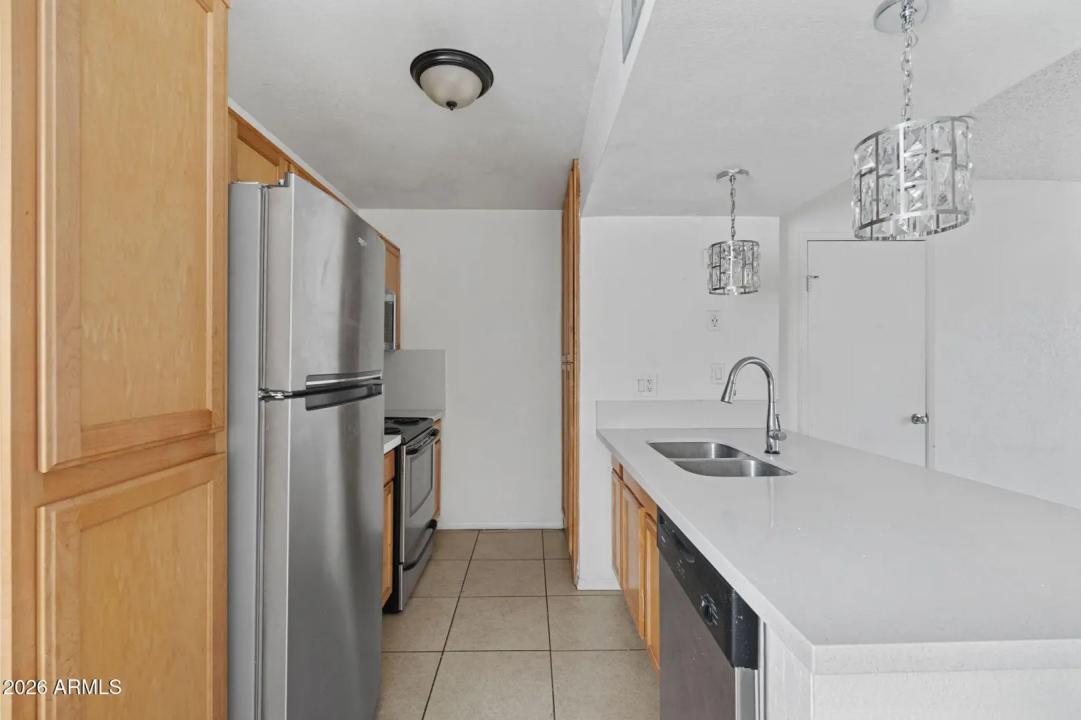 Real Estate Picture 9