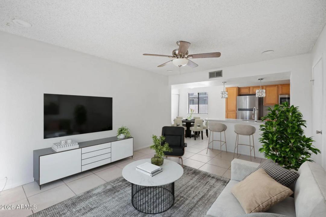 Real Estate Picture 5