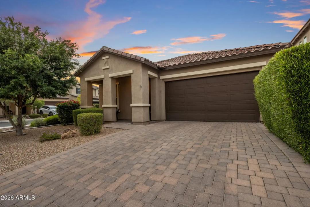 Real Estate Picture 1