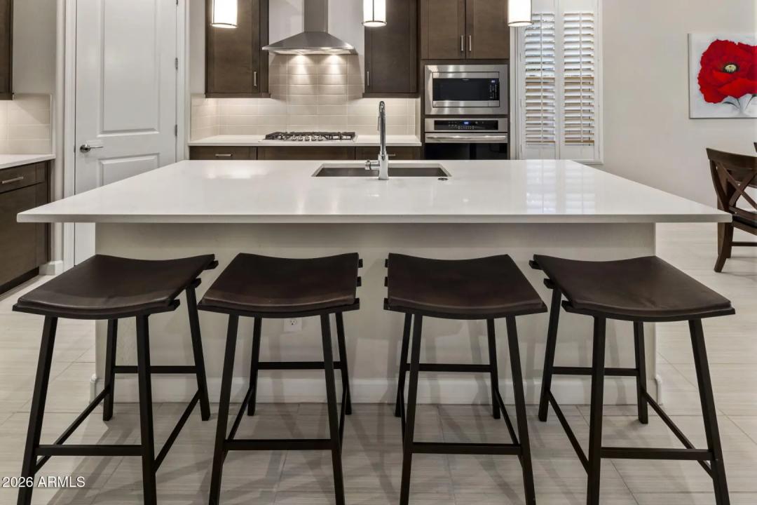 Real Estate Picture 10