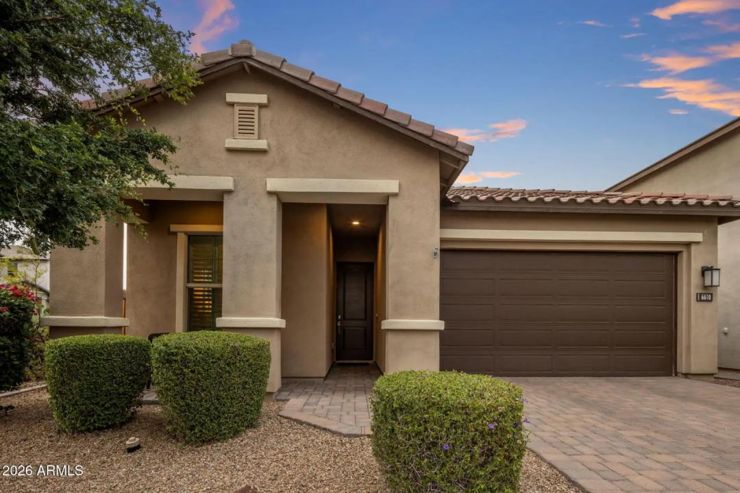 Real Estate Picture 3