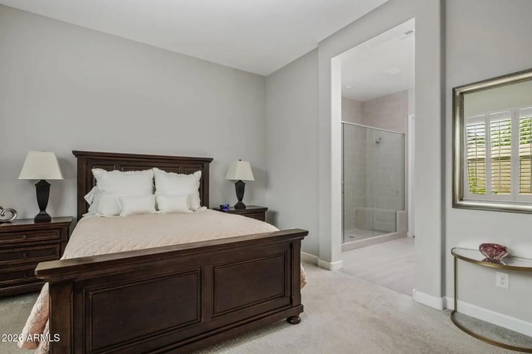 Real Estate Picture 22