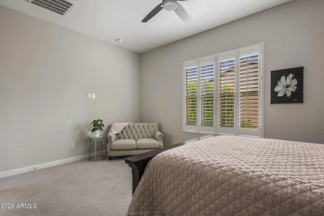 Real Estate Picture 23