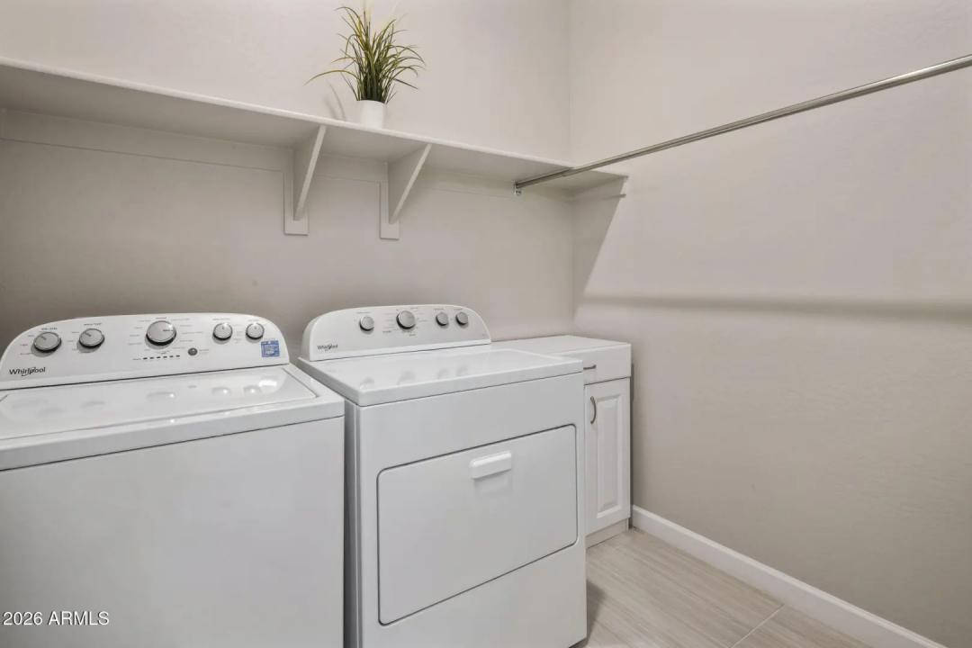 Real Estate Picture 34