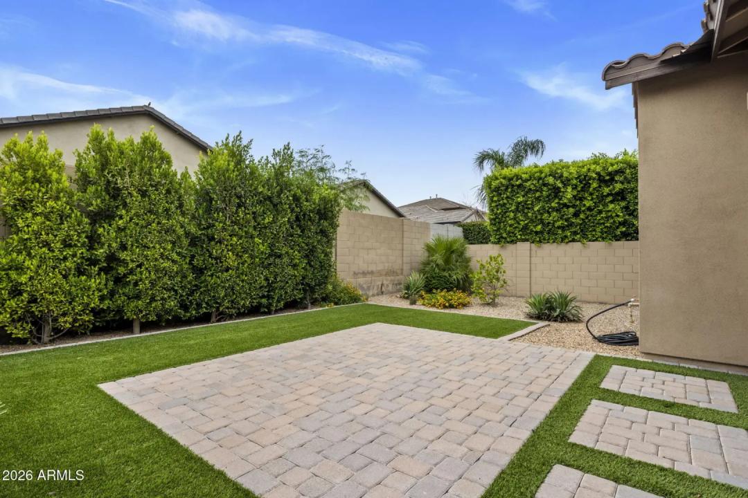 Real Estate Picture 42