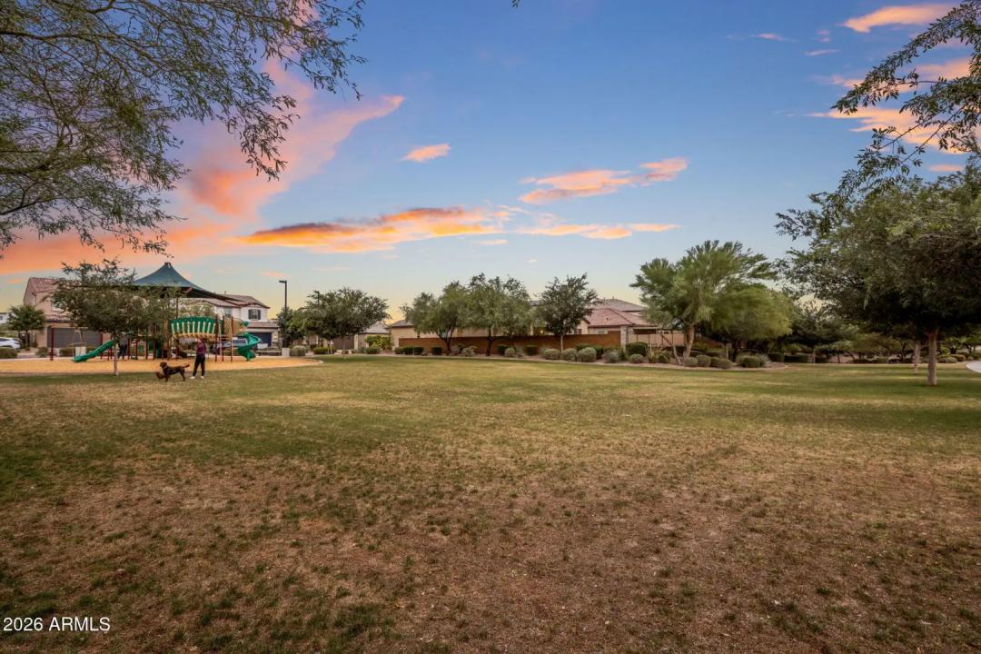 Real Estate Picture 54
