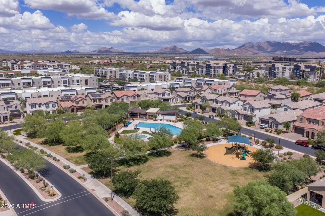 Real Estate Picture 64