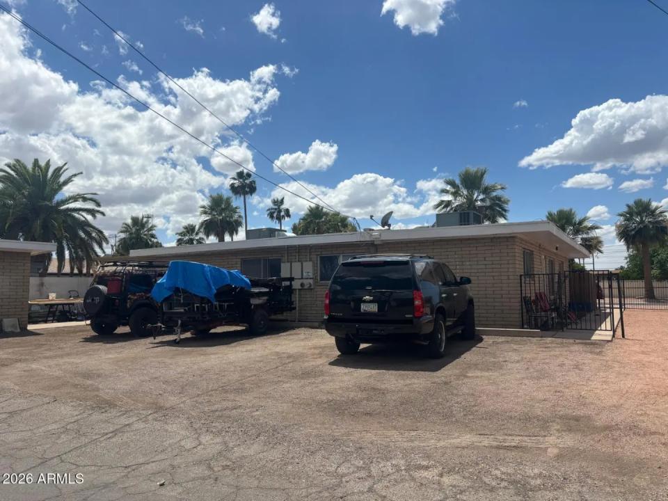 Real Estate Picture 8