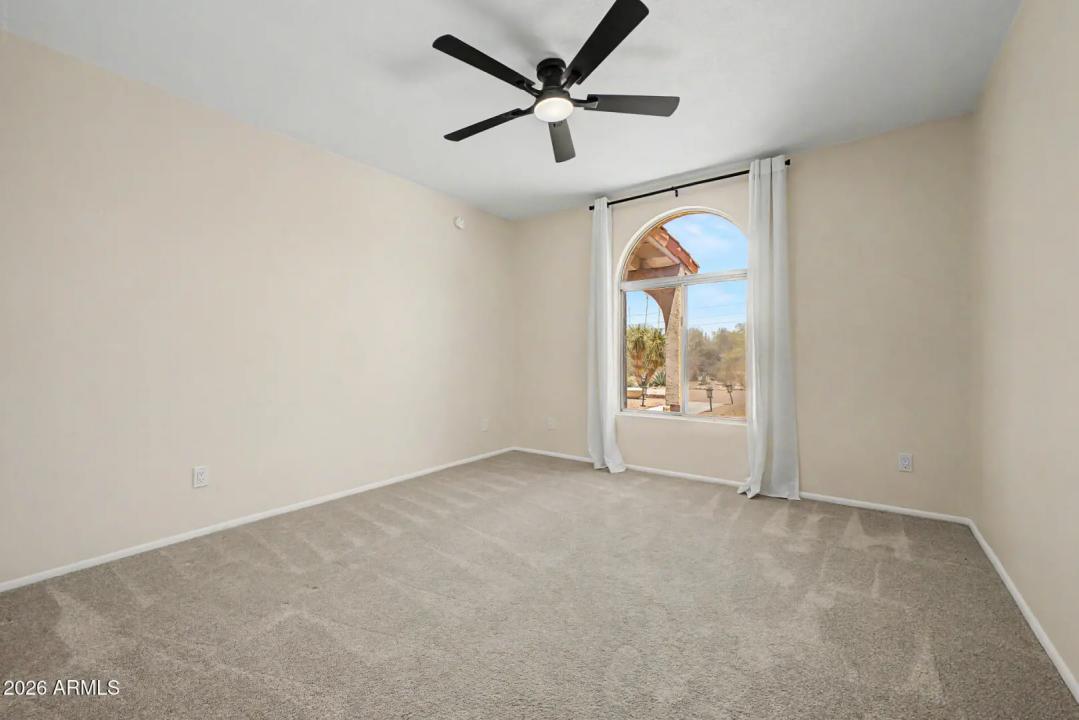 Real Estate Picture 19