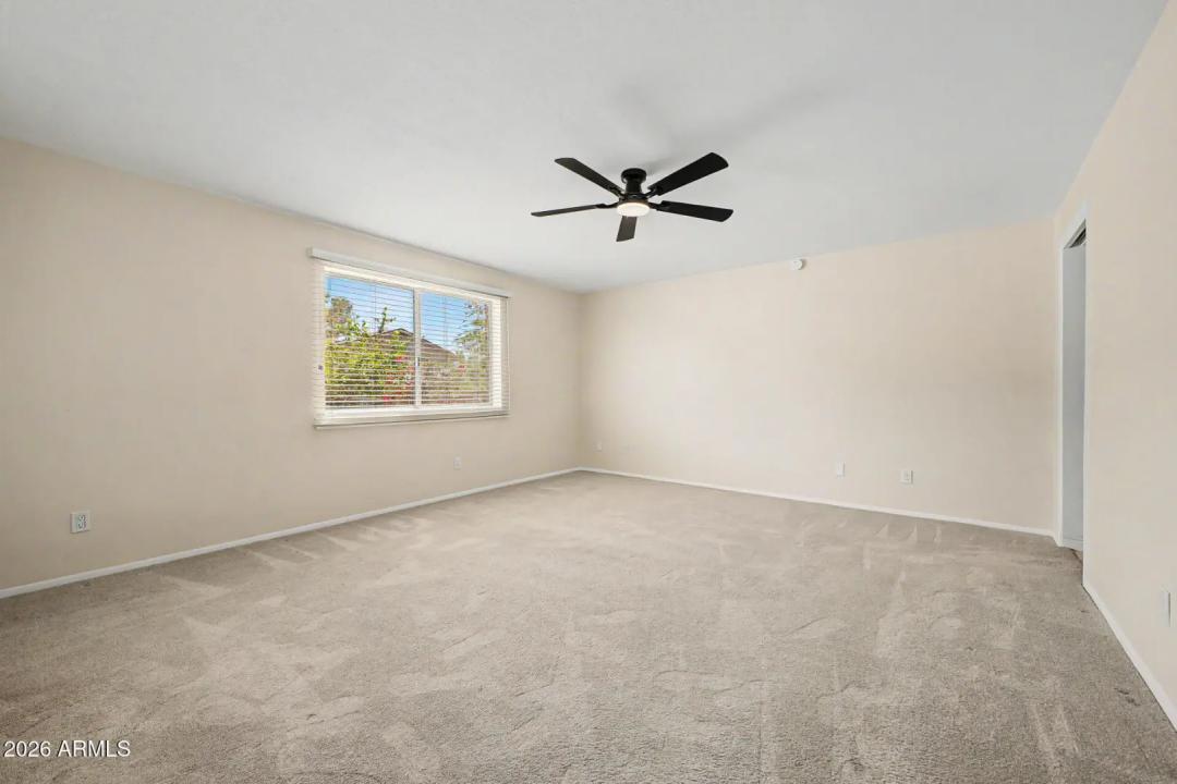Real Estate Picture 15
