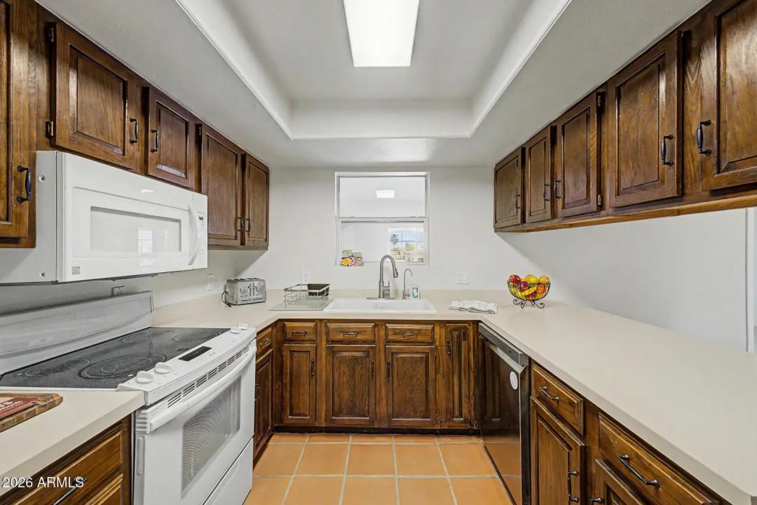 Real Estate Picture 13