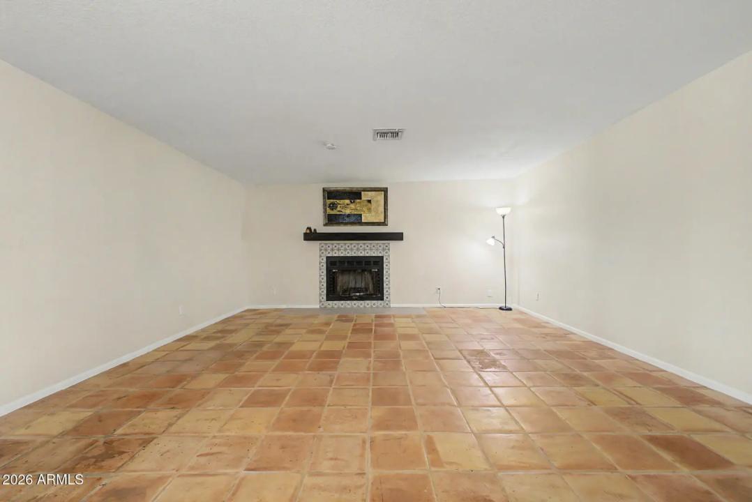 Real Estate Picture 10