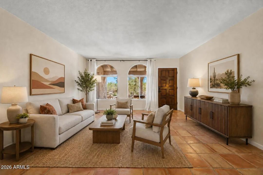 Real Estate Picture 10