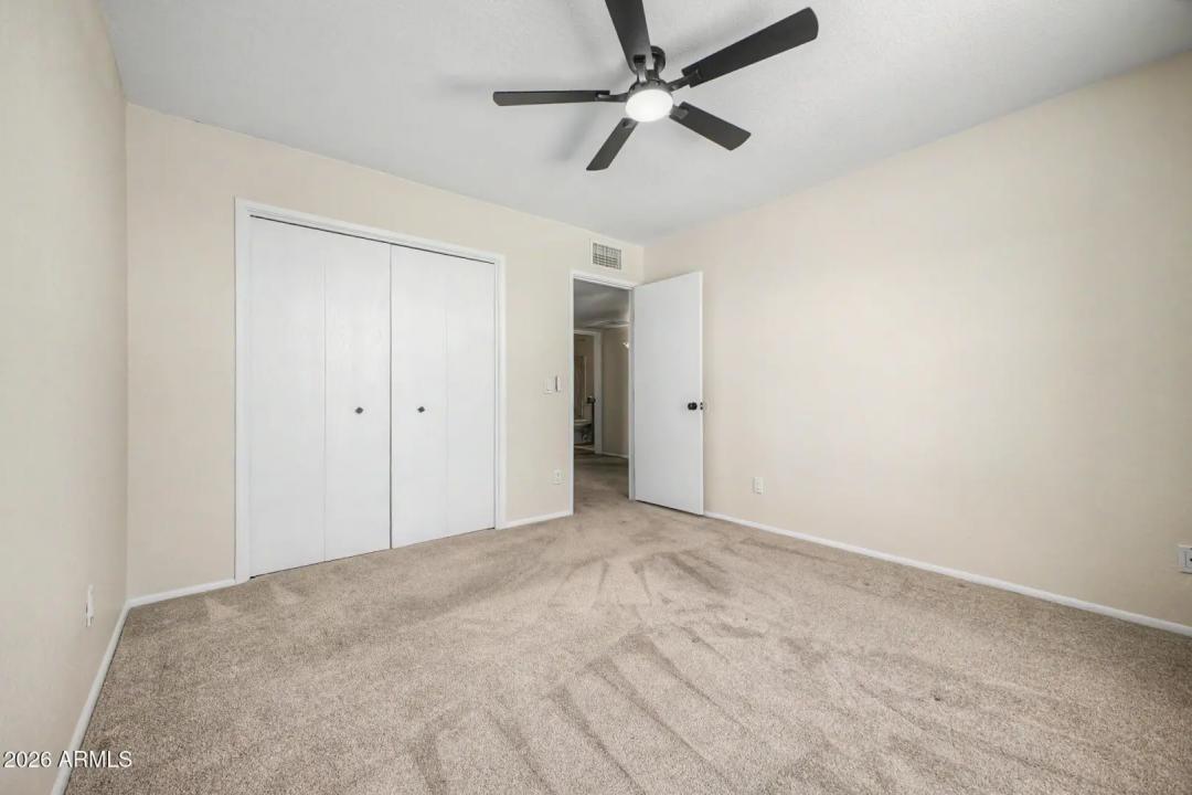 Real Estate Picture 24