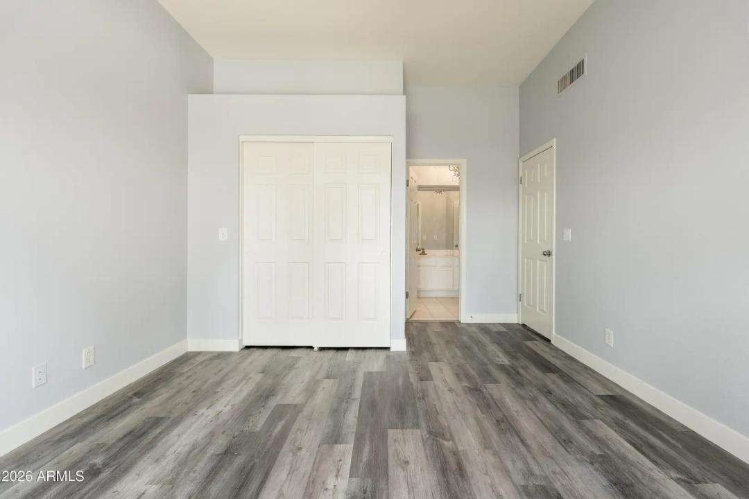 Real Estate Picture 15