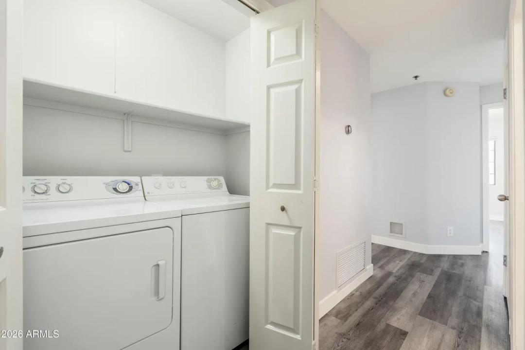 Real Estate Picture 19