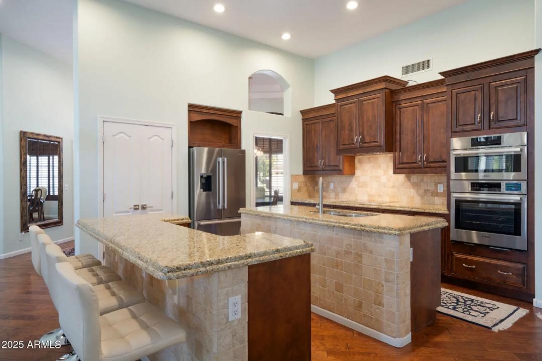 Real Estate Picture 1