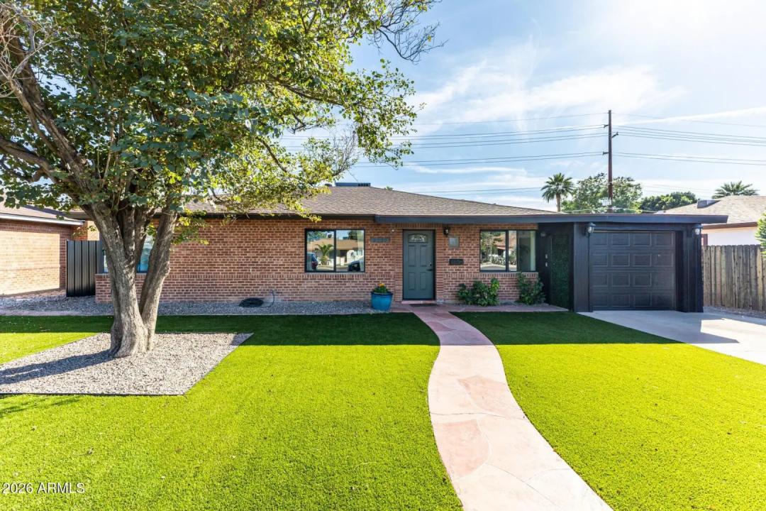 2539 E CAMPBELL Avenue Phoenix AZ 85016