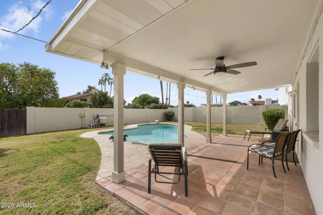 Real Estate Picture 28