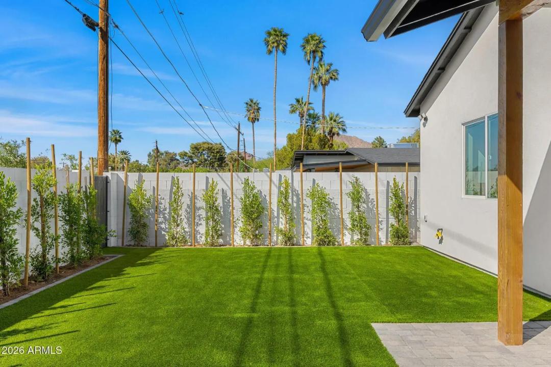 Real Estate Picture 26