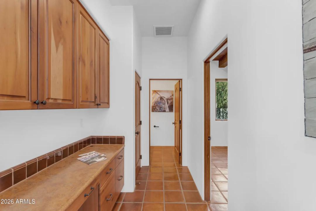 Real Estate Picture 36
