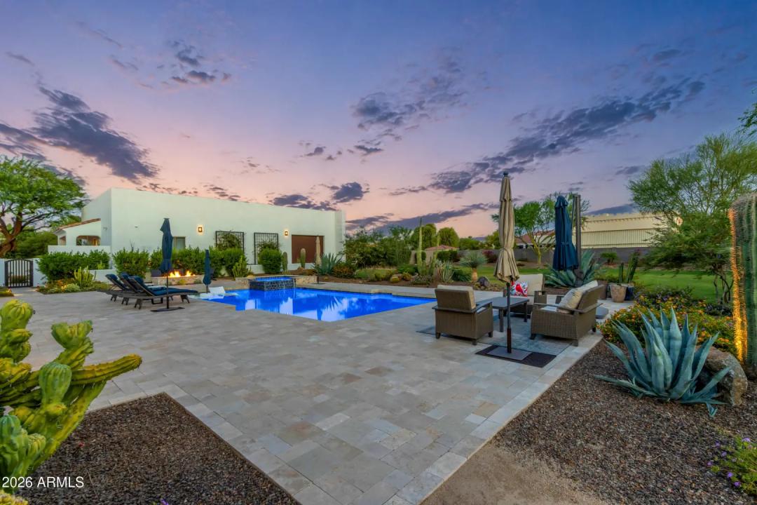 Real Estate Picture 50