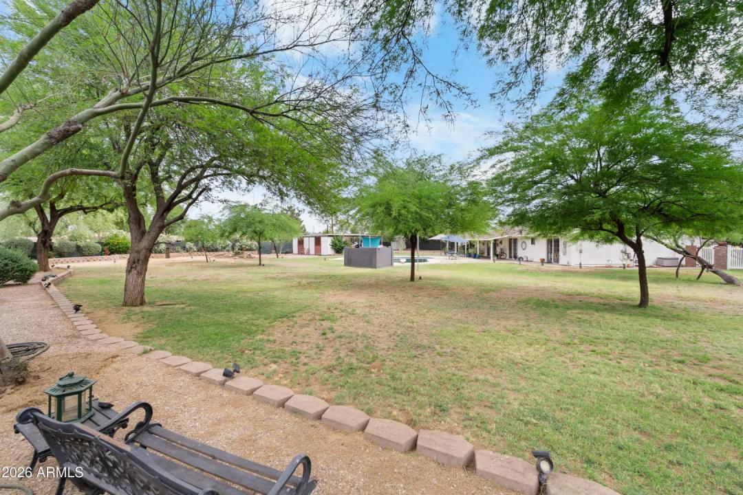 Real Estate Picture 7