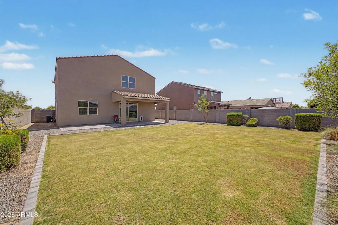 Real Estate Picture 23