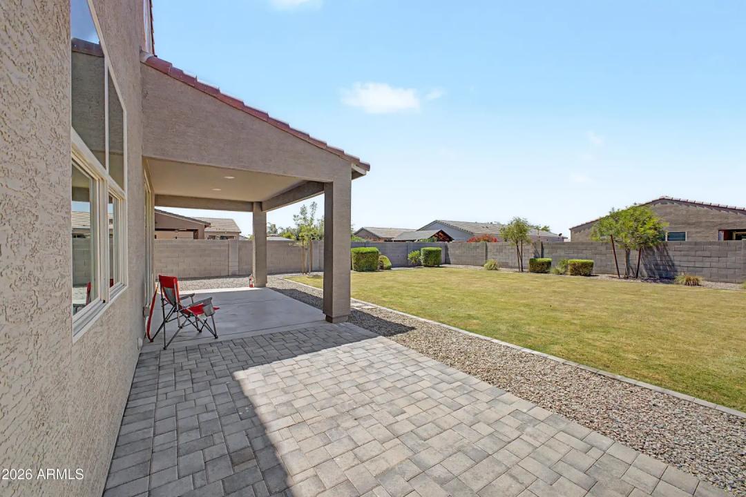 Real Estate Picture 25