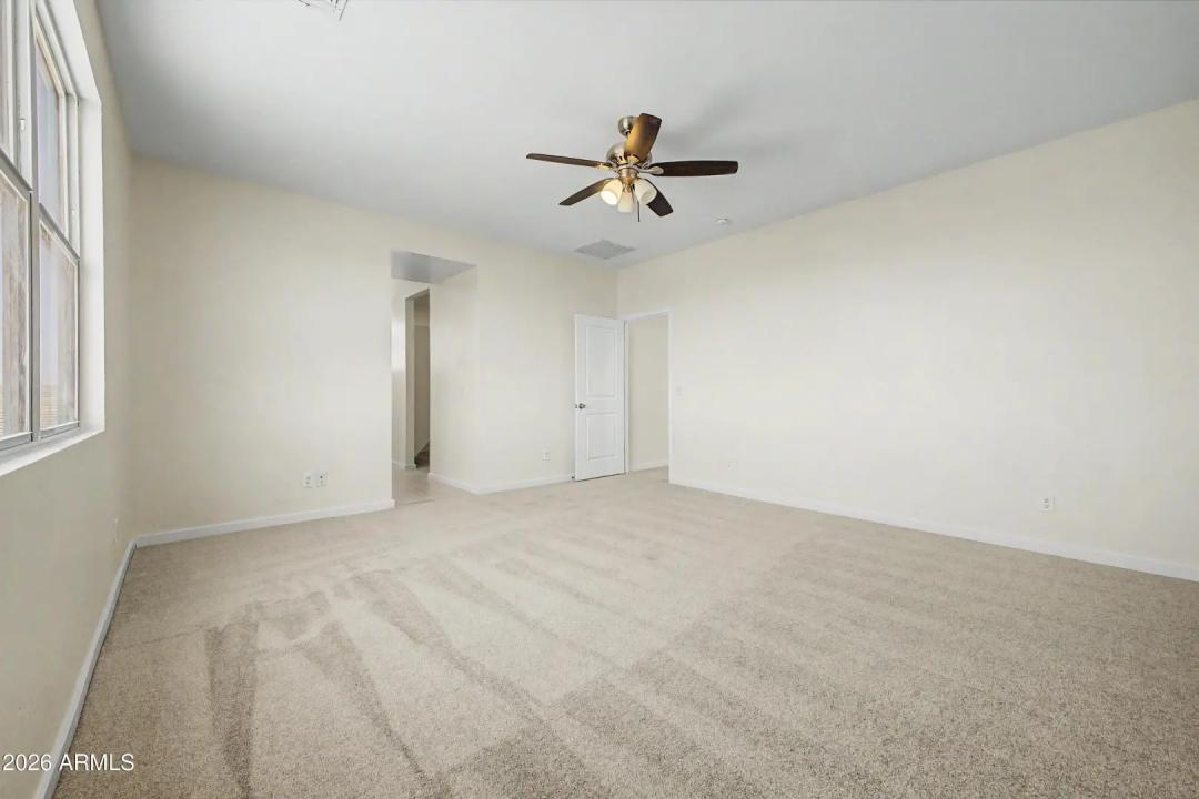 Real Estate Picture 13