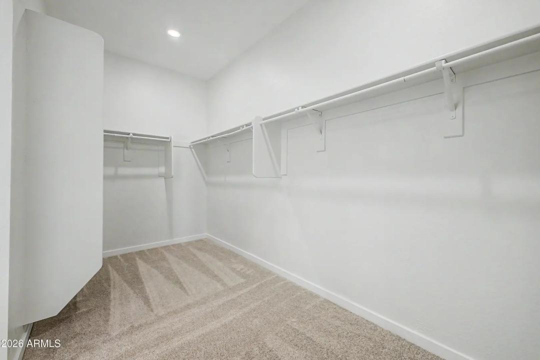 Real Estate Picture 16