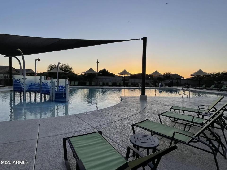 Real Estate Picture 32