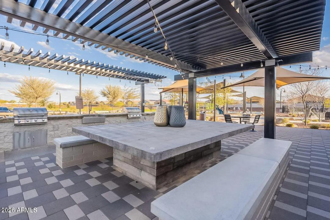 Real Estate Picture 37