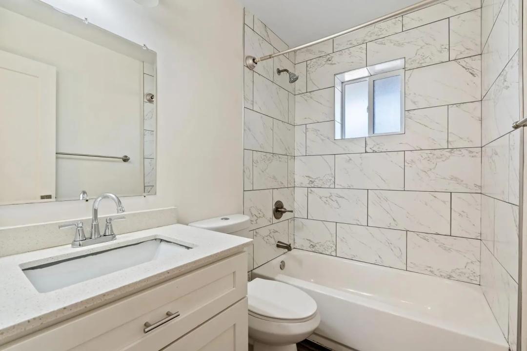 Real Estate Picture 6
