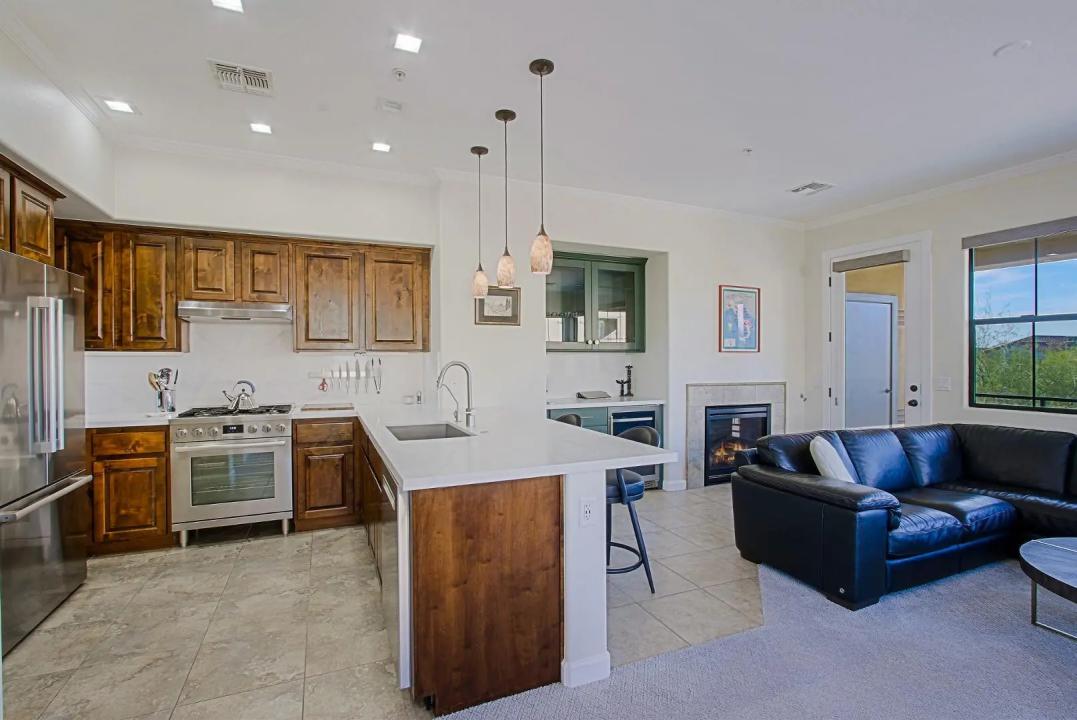 Real Estate Picture 22