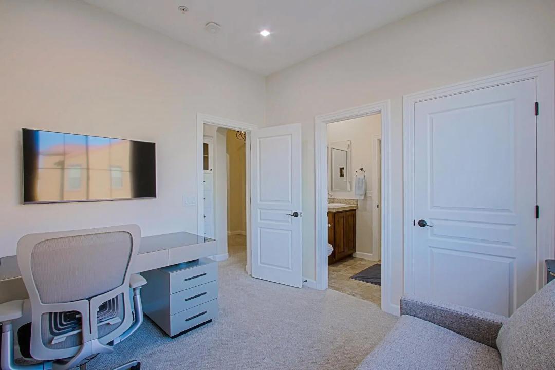 Real Estate Picture 71
