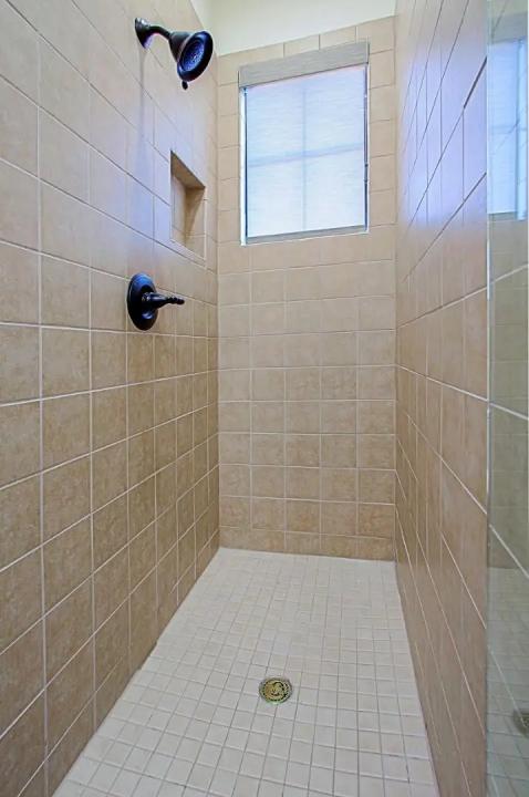 Real Estate Picture 76