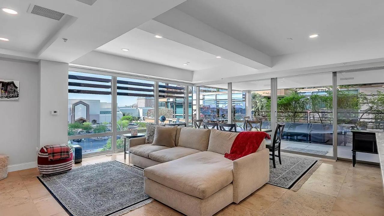 Real Estate Picture 1