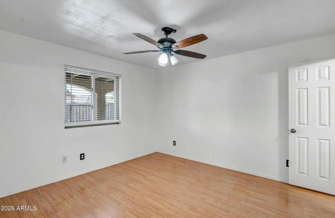 Real Estate Picture 6