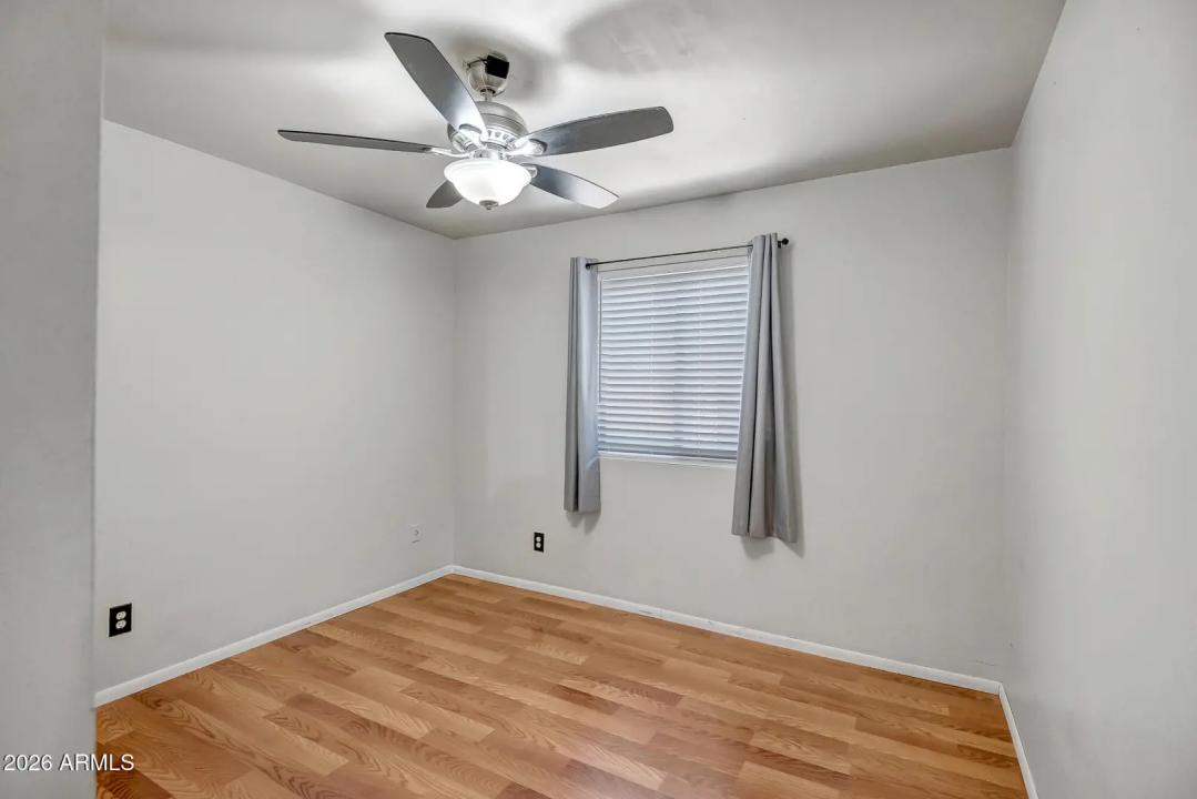 Real Estate Picture 10