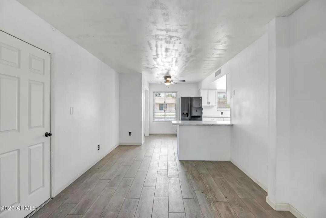 Real Estate Picture 17