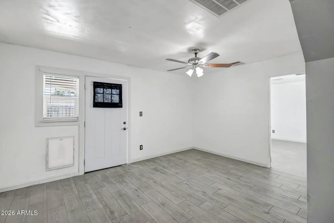 Real Estate Picture 19