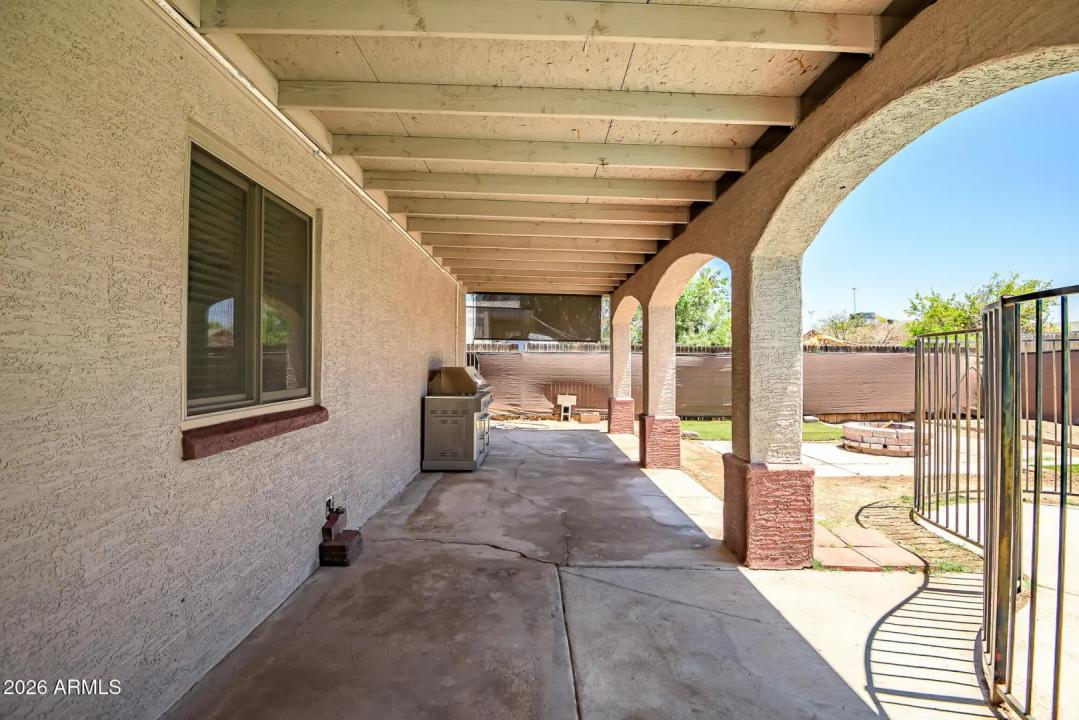 Real Estate Picture 24