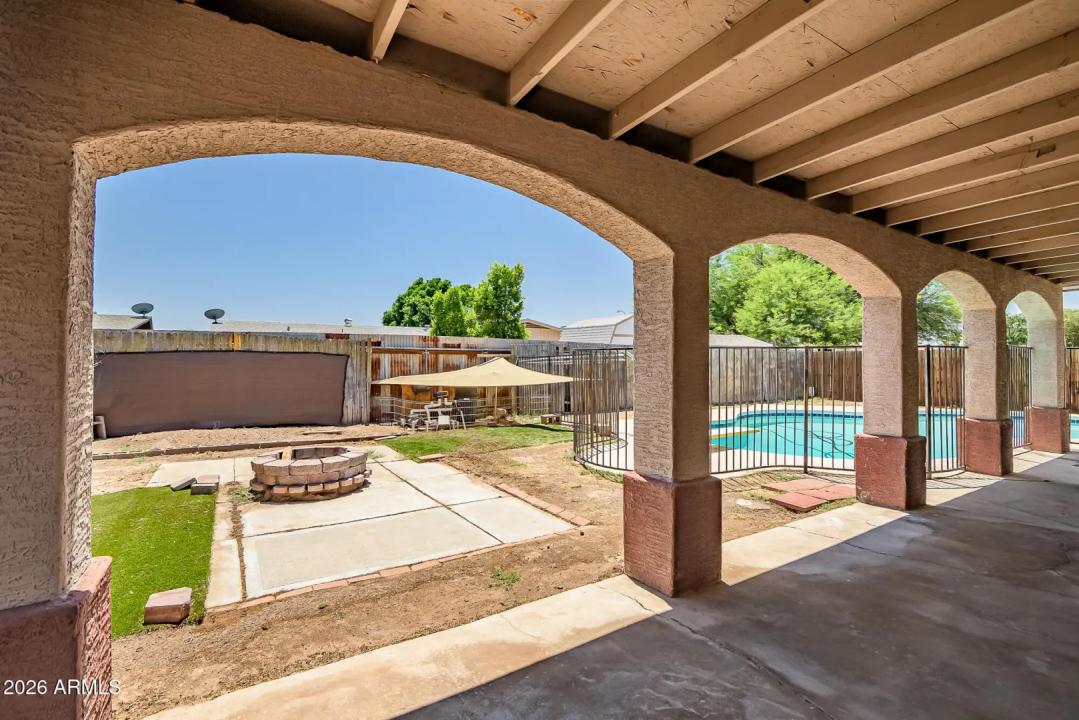 Real Estate Picture 25