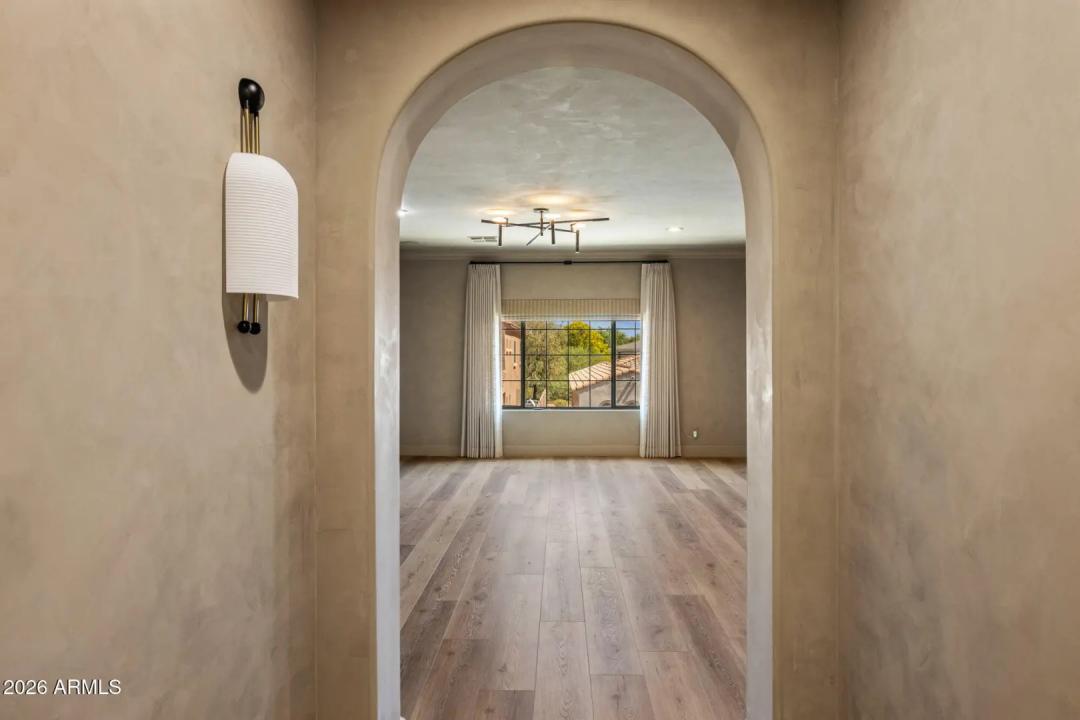 Real Estate Picture 22
