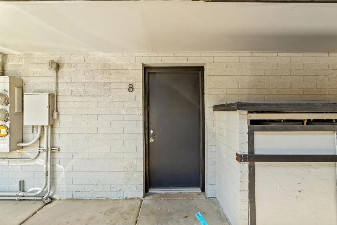 Real Estate Picture 2