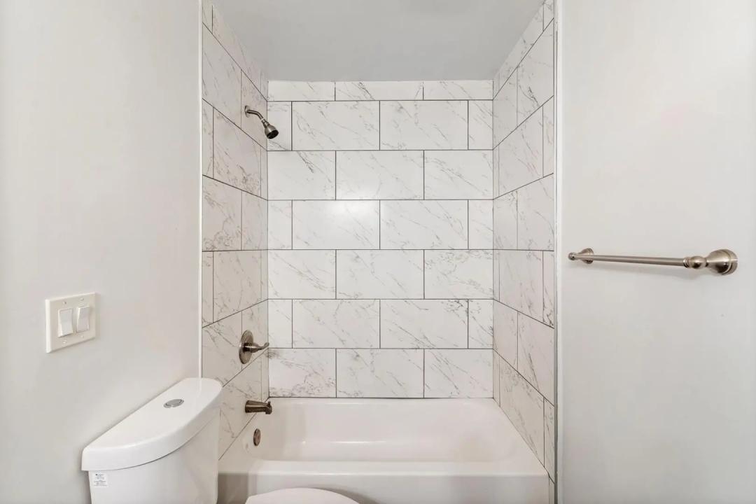 Real Estate Picture 4