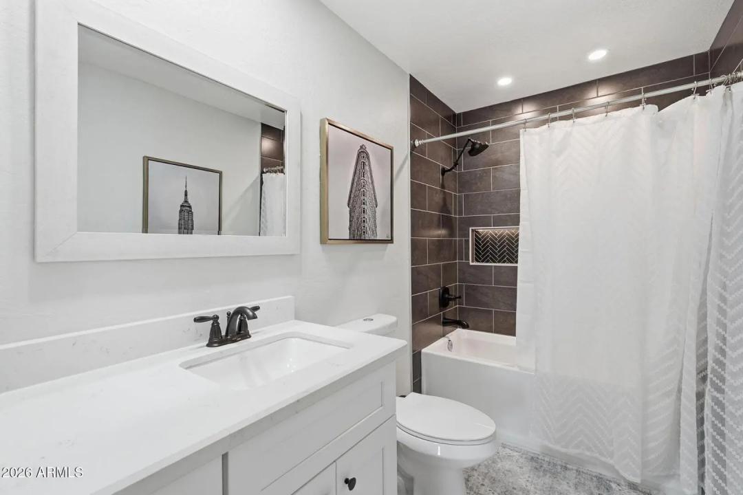 Real Estate Picture 34
