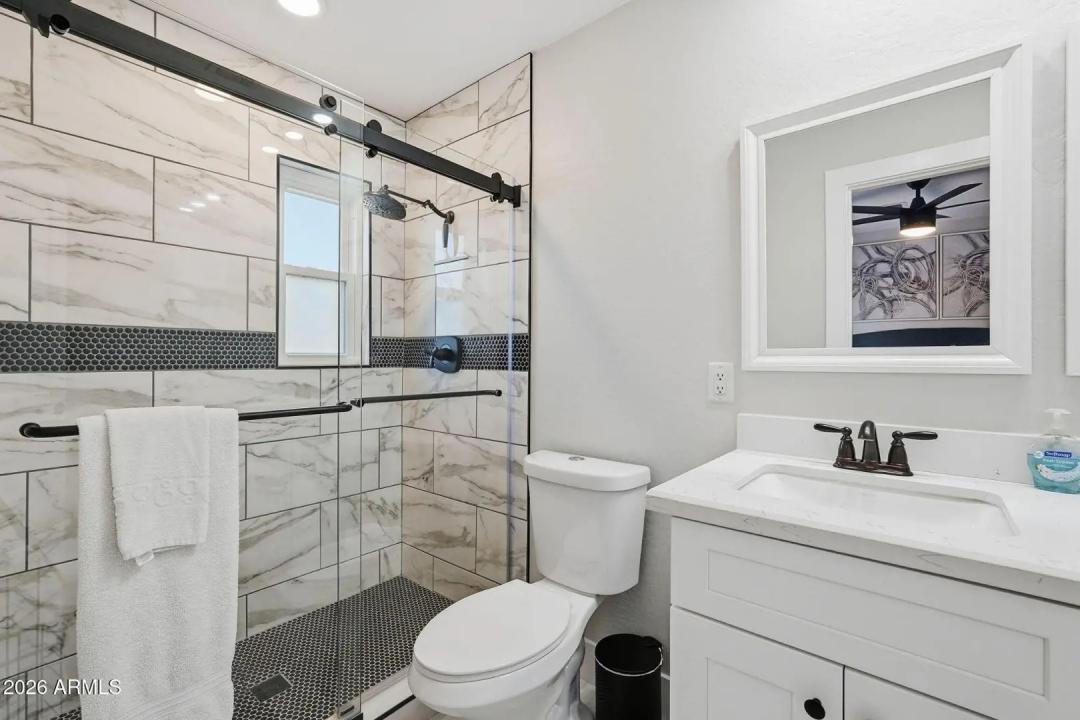Real Estate Picture 36