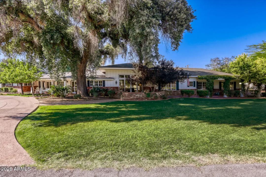 Real Estate Picture 5